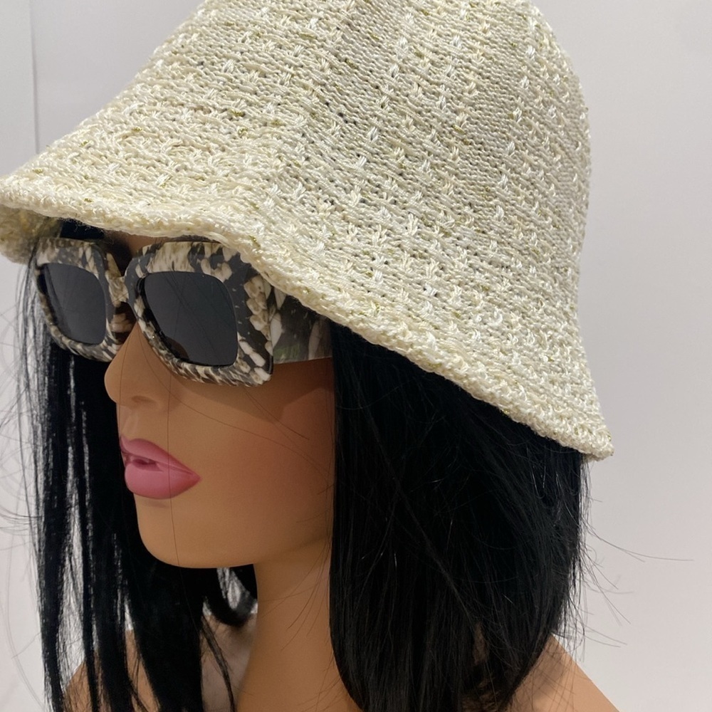 NEW- KNITTED BUCKET hat - Picture 3 of 5
